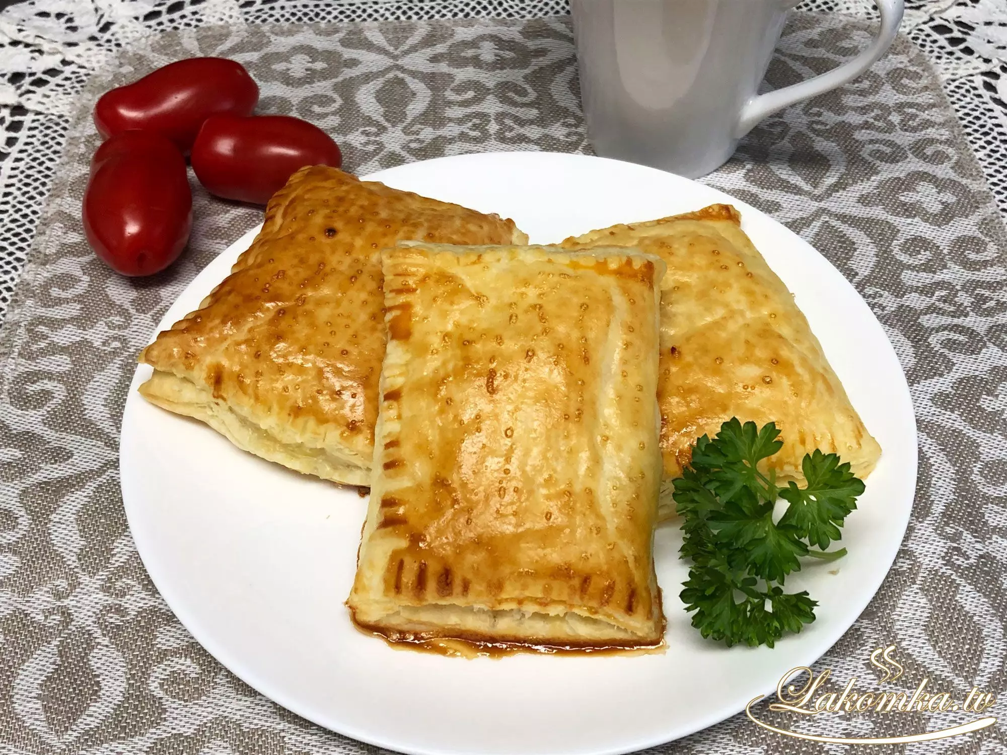 Курники с курицей и картофелем