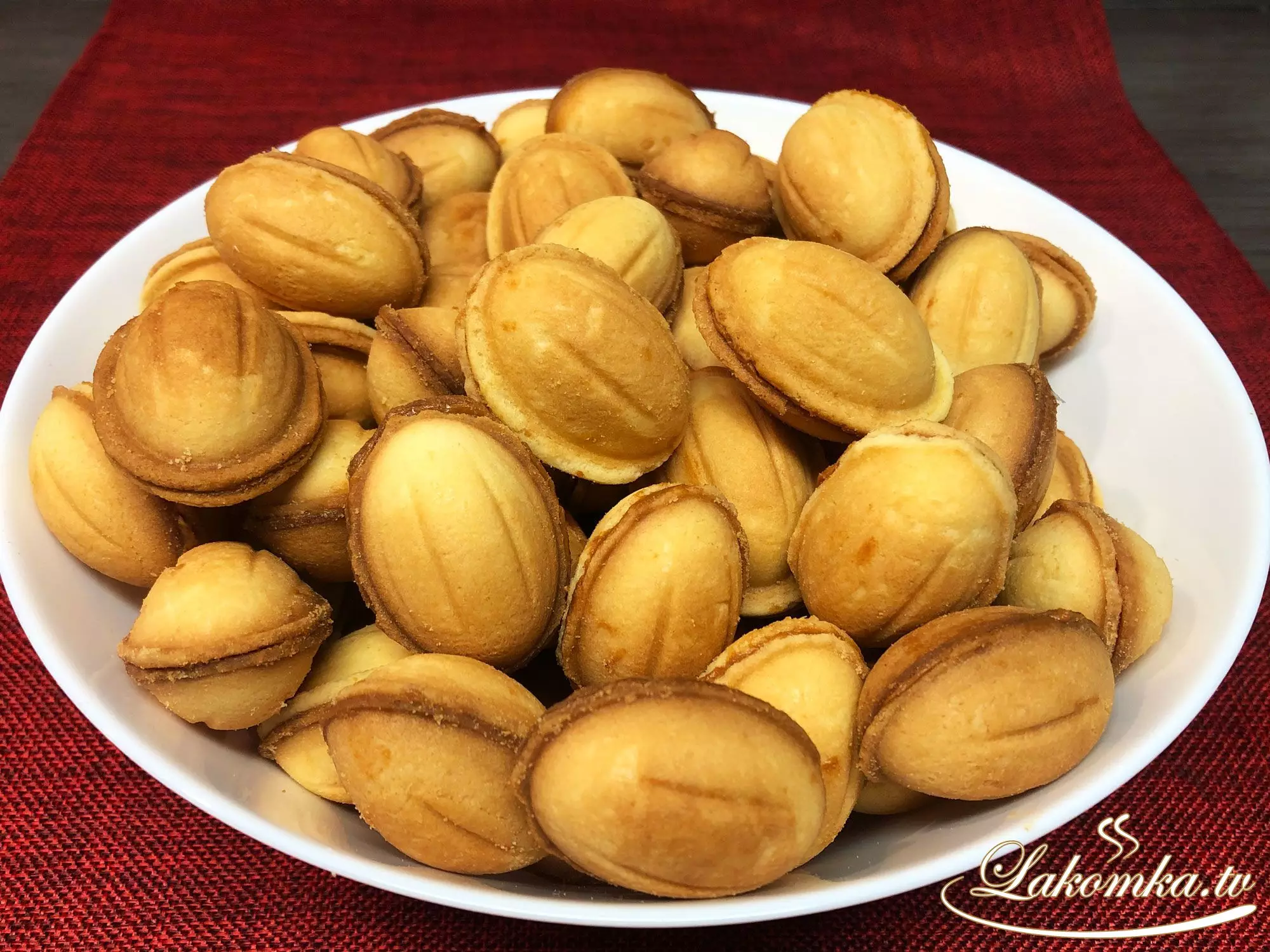 Печенье «Орешки» со сгущенкой – пошаговый рецепт приготовления с фото